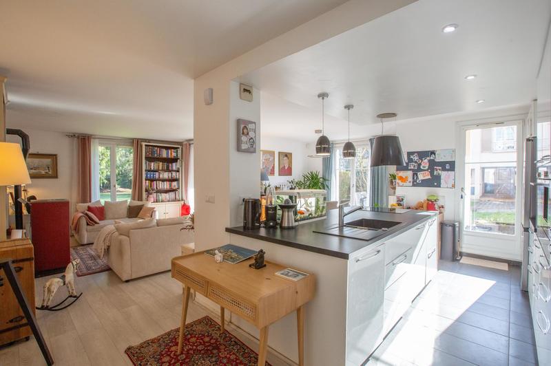 Appartement - 99 m² - 5 pièces