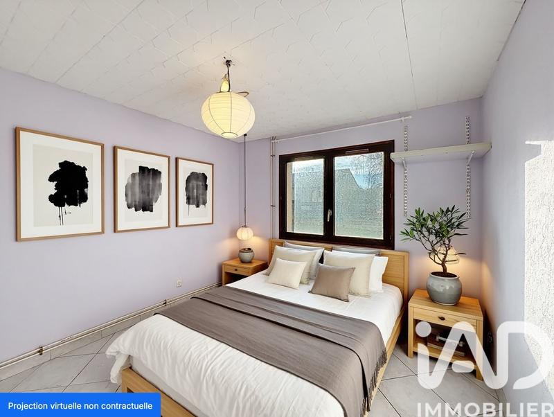 Maison - 90 m² - 5 pièces