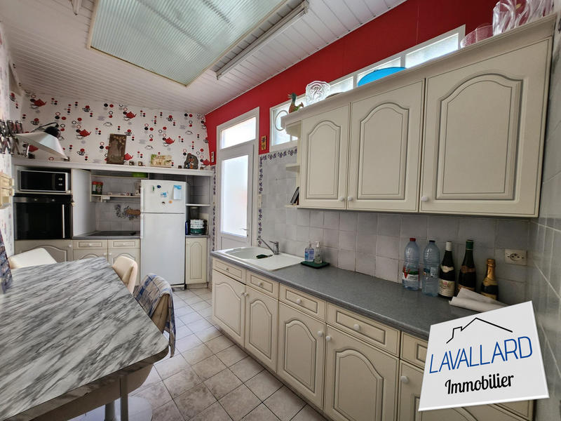 Maison traditionnelle - 165 m² - 6 pièces