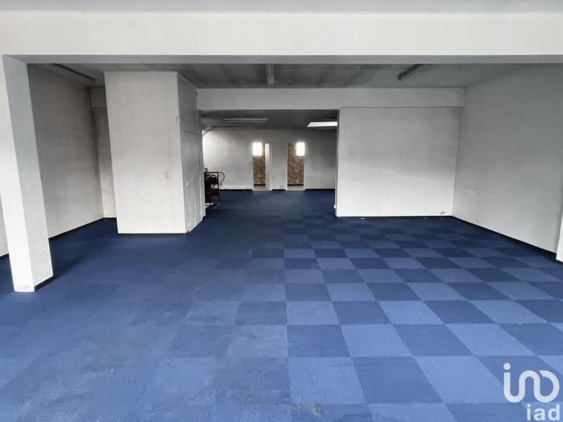 Local commercial - 268 m²