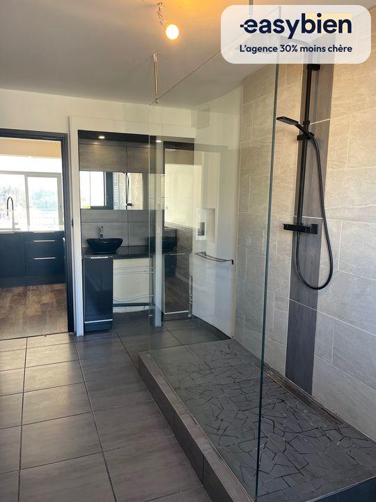 Appartement - 79 m² - 3 pièces