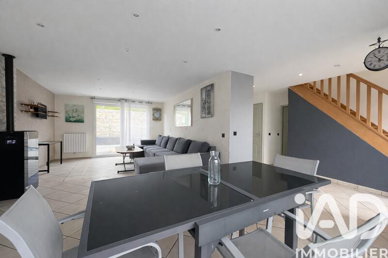 Maison - 137 m² - 7 pièces