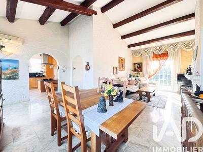 Maison - 104 m² - 3 pièces