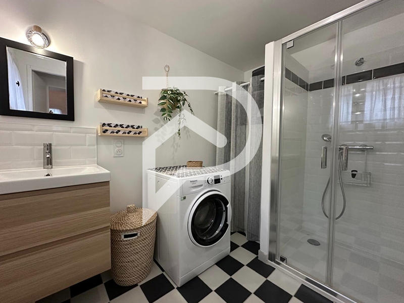 Villa - 165 m² - 9 pièces