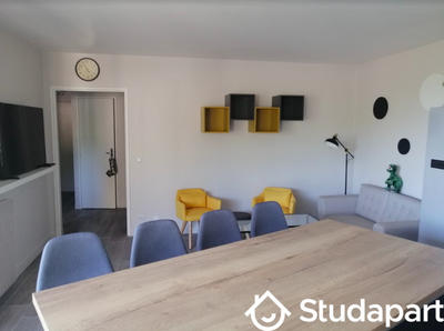 Chambre - 8 m² - 1 pièce