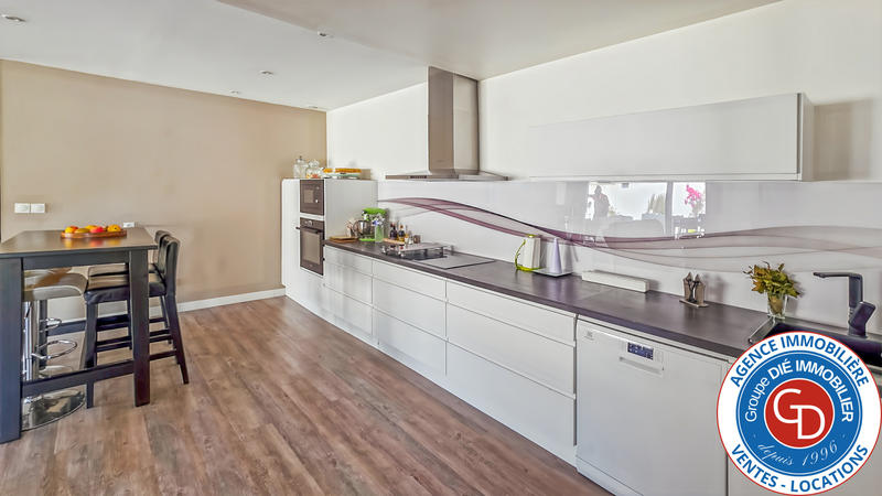 Maison - 100 m² - 4 pièces