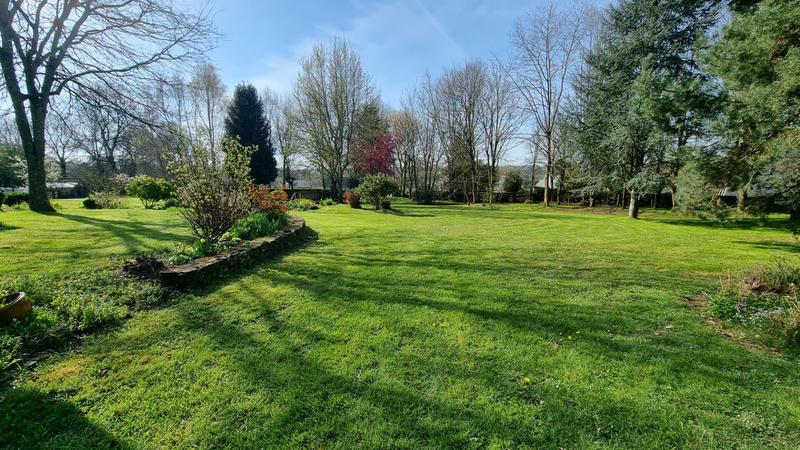 Maison - 288 m² - 9 pièces