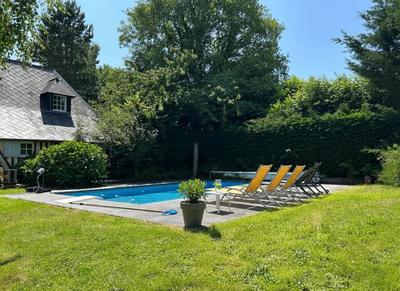 Propriété - 300 m² - 11 pièces