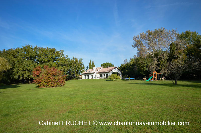 Maison - 187 m² - 6 pièces