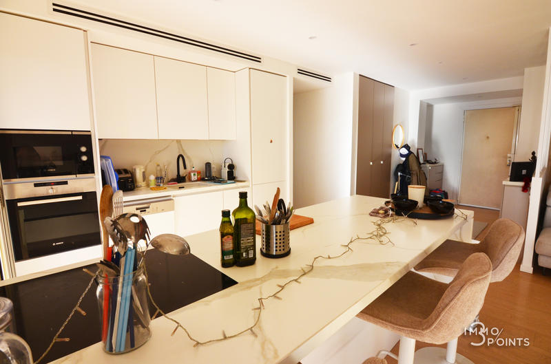 Appartement - 81 m² - 3 pièces