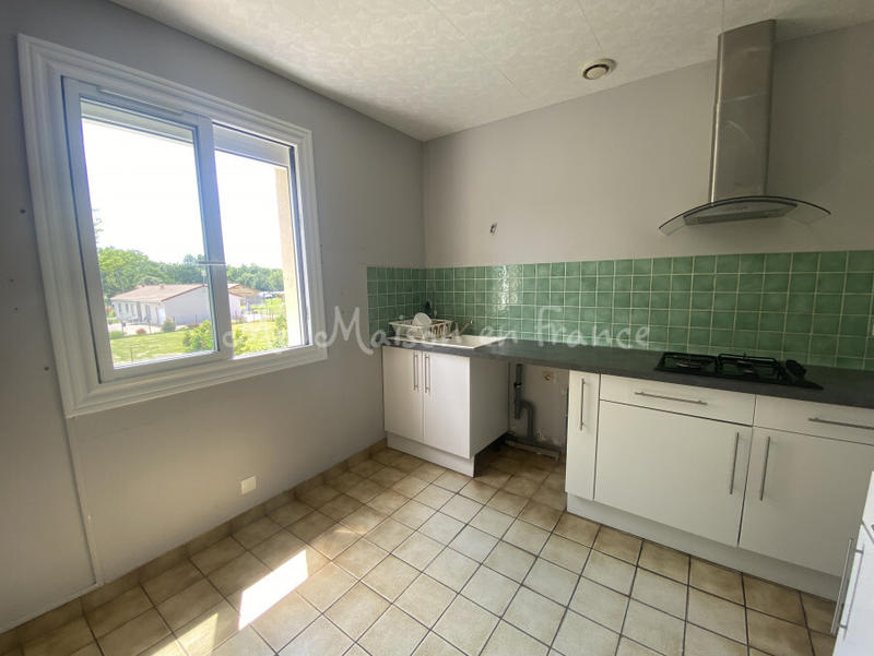 Maison - 92 m² - 6 pièces