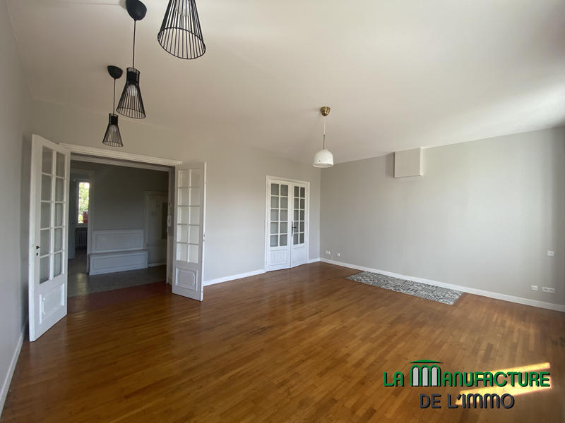 Appartement - 100 m² - 5 pièces