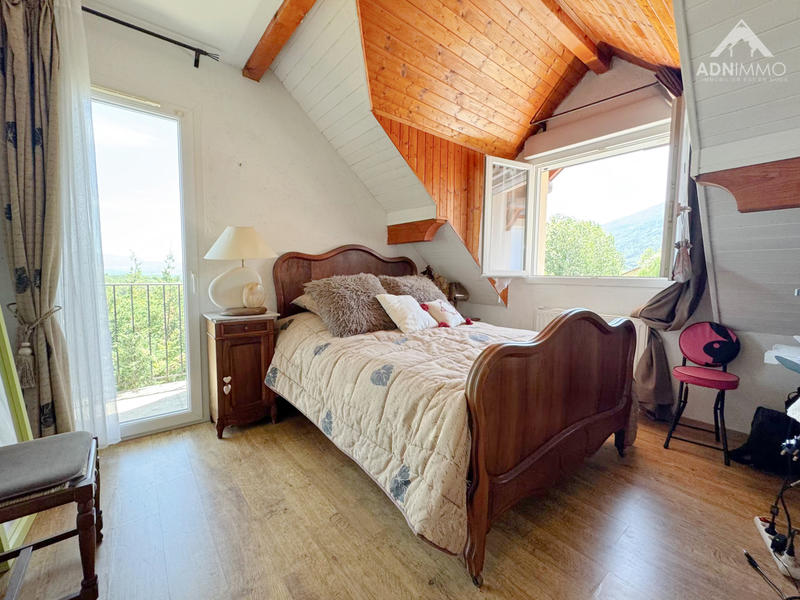 Maison - 212 m² - 5 pièces