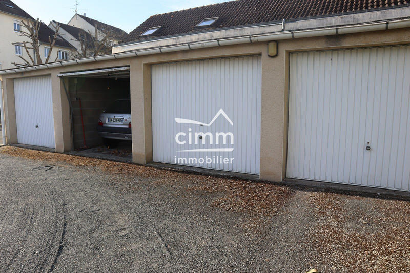 Maison traditionnelle - 109 m² - 5 pièces