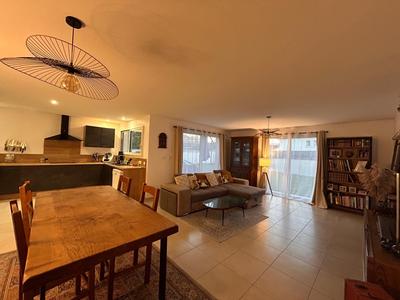 Appartement - 120 m² - 4 pièces