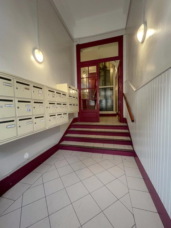 Appartement - 92 m² - 6 pièces