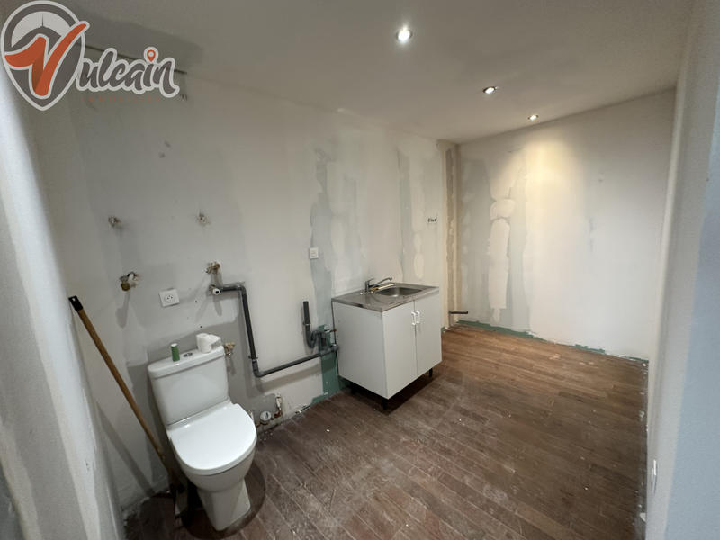 Local commercial - 46 m² - 2 pièces