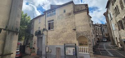 Immeuble - 122 m² - 7 pièces