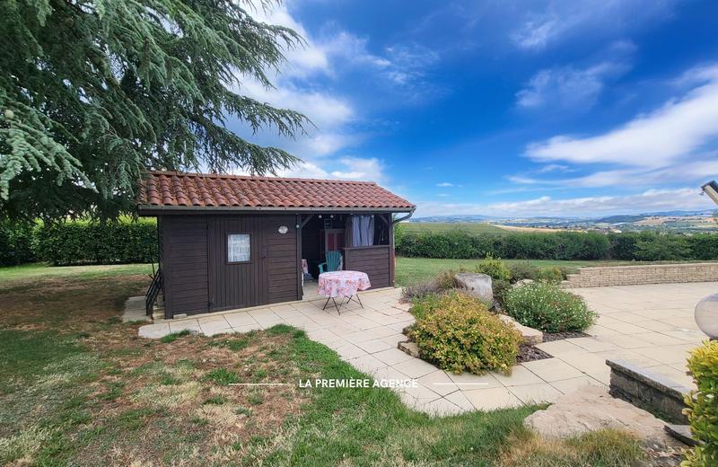 Maison traditionnelle - 156 m² - 6 pièces