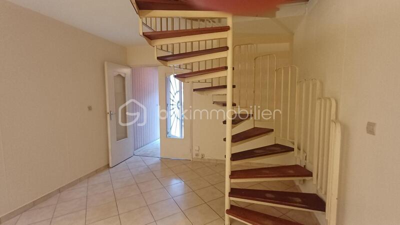 Maison - 94 m² - 5 pièces