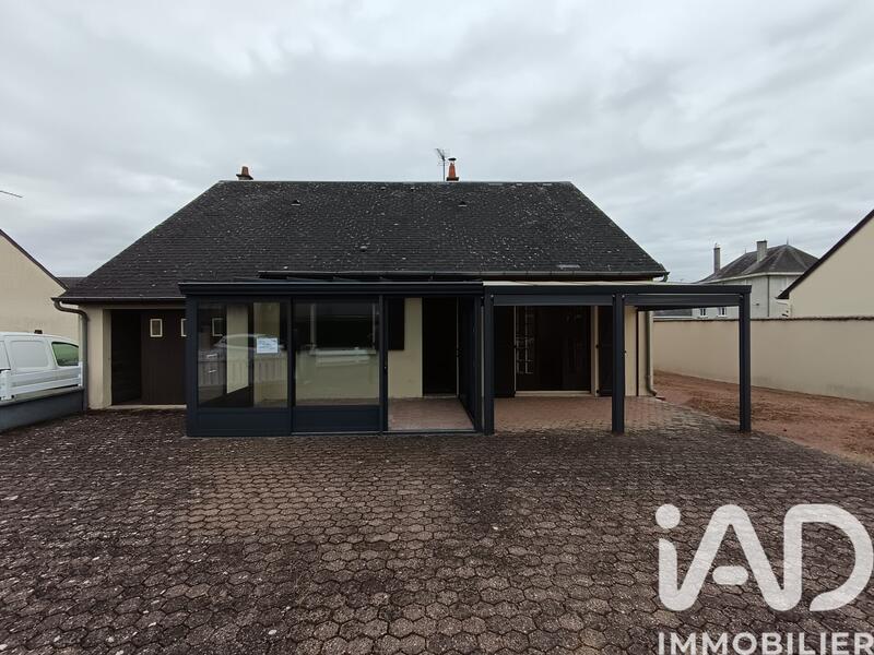 Maison - 90 m² - 4 pièces