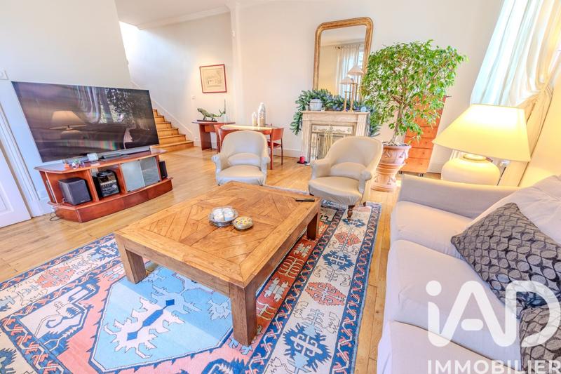 Maison de ville - 147 m² - 6 pièces