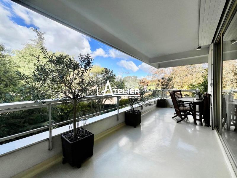 Appartement - 135 m² - 6 pièces