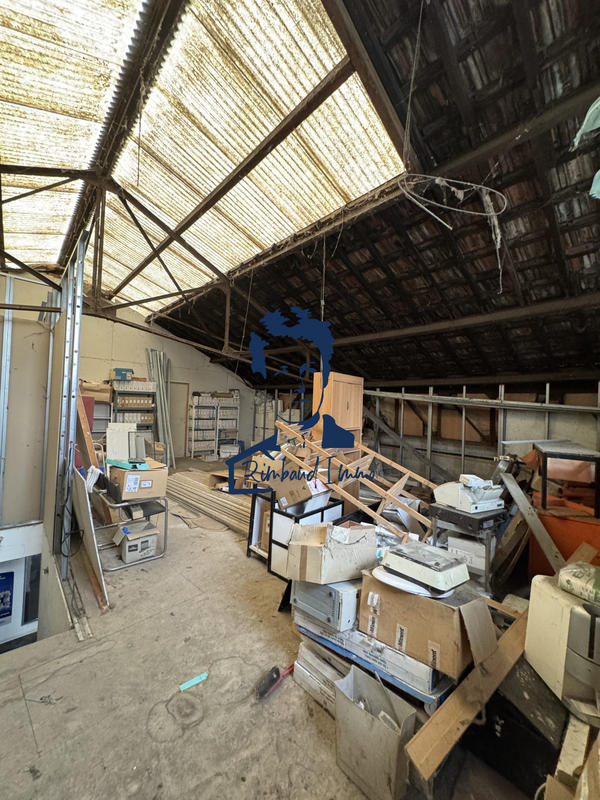 Local d'activités - 600 m²