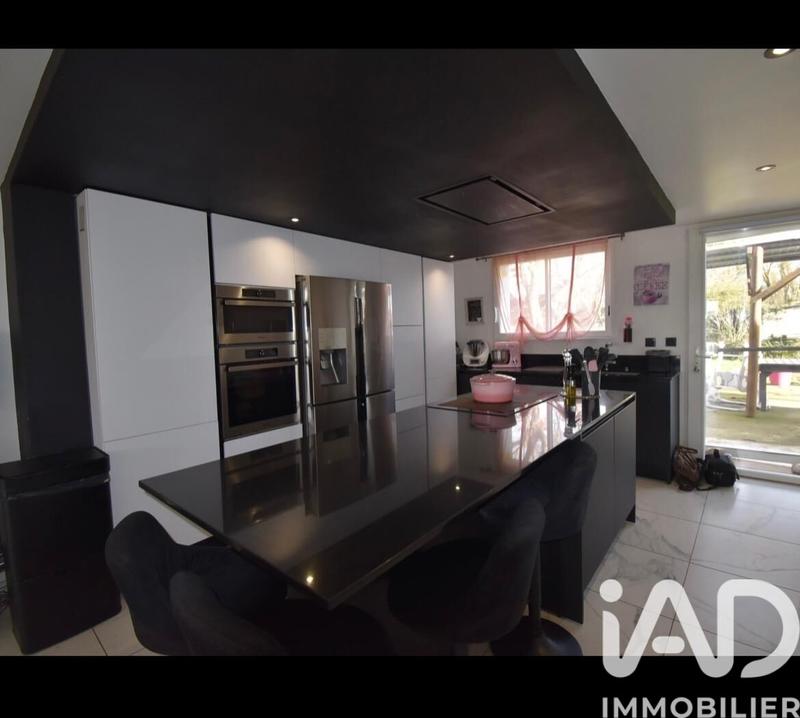 Maison - 165 m² - 5 pièces