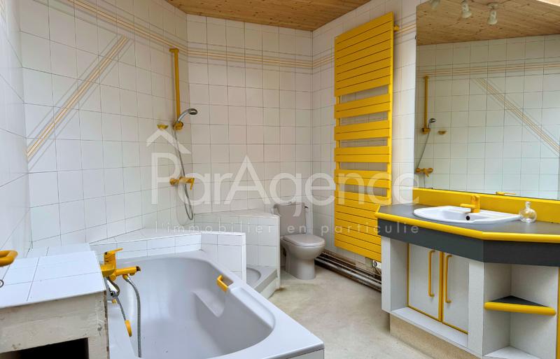 Maison - 110 m² - 4 pièces