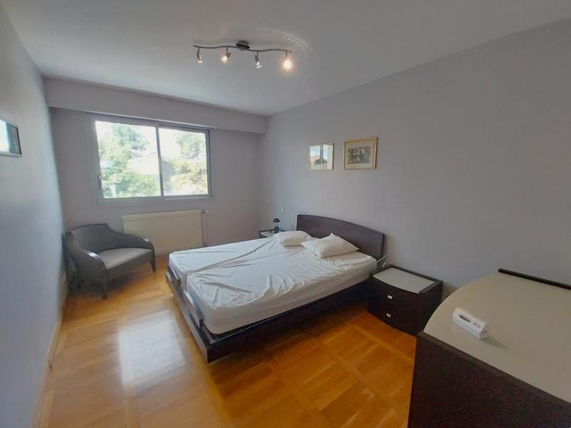 Appartement - 98 m² - 4 pièces