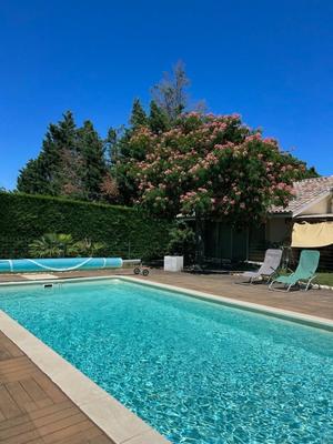 Maison - 200 m² - 8 pièces