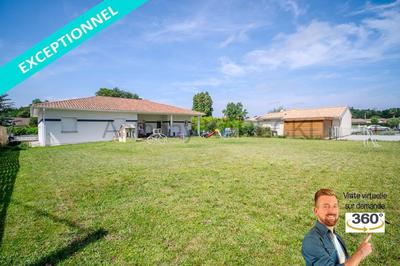 Maison - 147 m² - 7 pièces