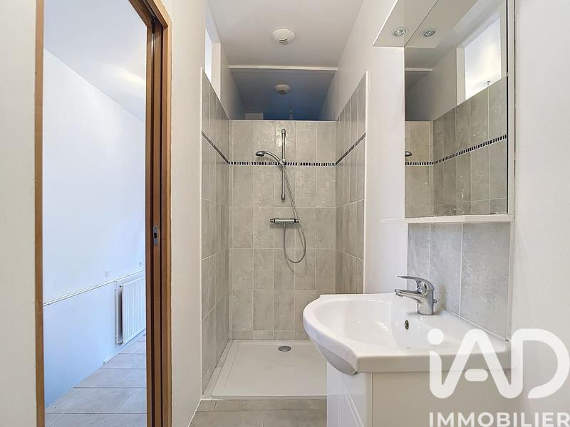 Maison - 96 m² - 5 pièces