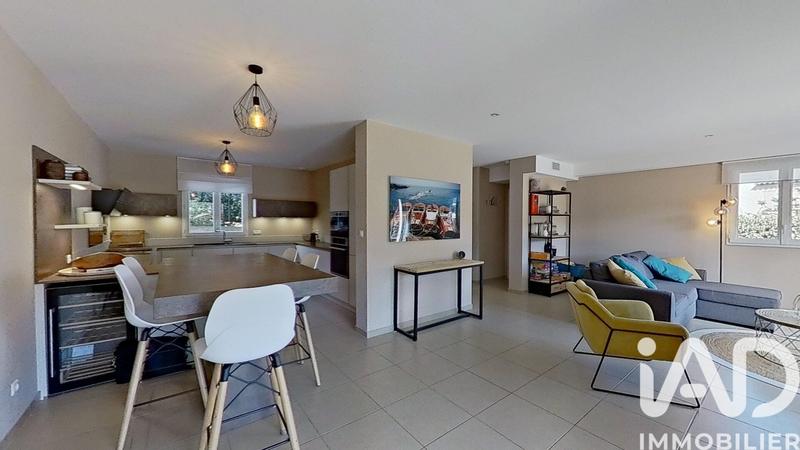 Maison - 120 m² - 4 pièces