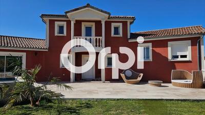 Maison - 143 m² - 5 pièces