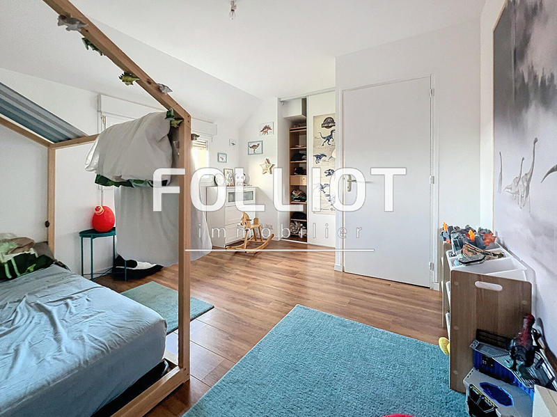 Maison - 102 m² - 4 pièces