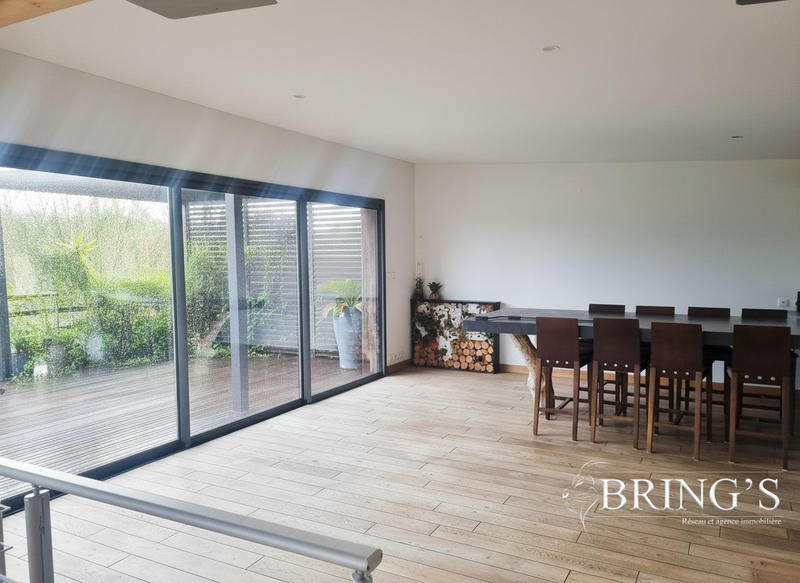 Maison contemporaine - 163 m² - 5 pièces