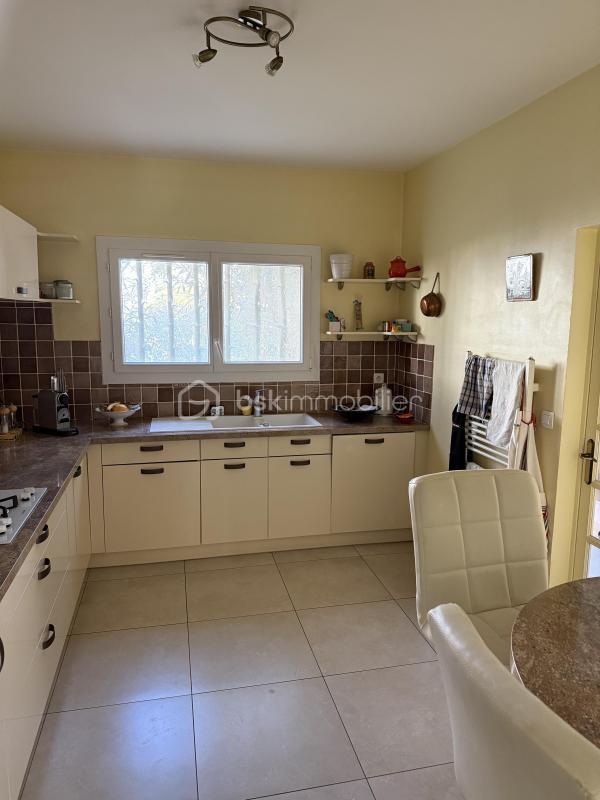 Maison traditionnelle - 140 m² - 6 pièces