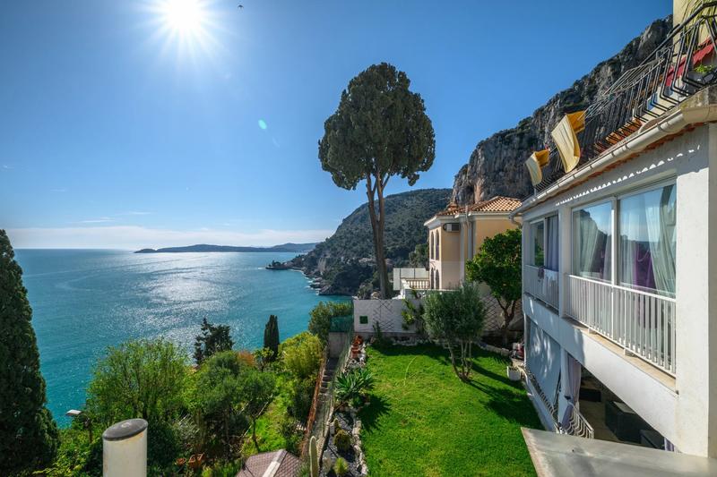 Appartement - 99 m² - 3 pièces