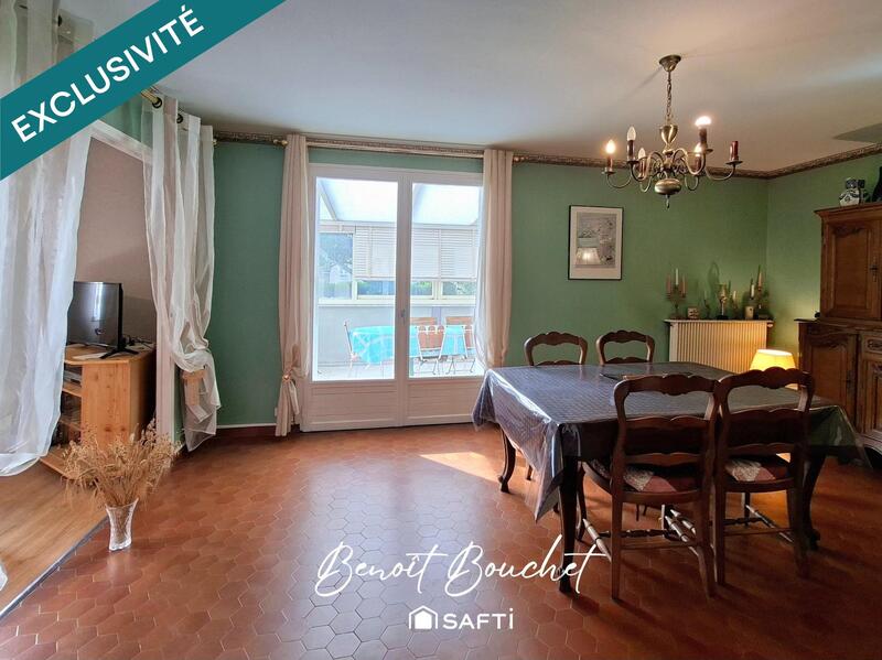 Maison - 95 m² - 5 pièces