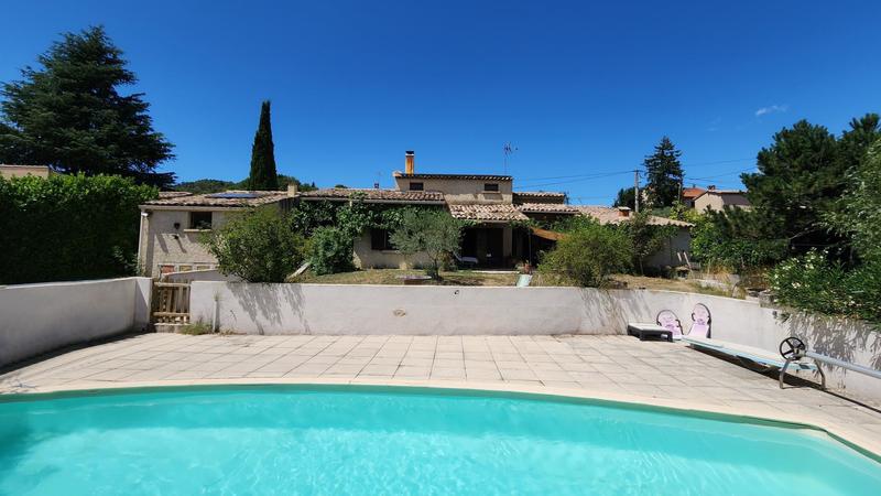 Maison - 140 m² - 7 pièces