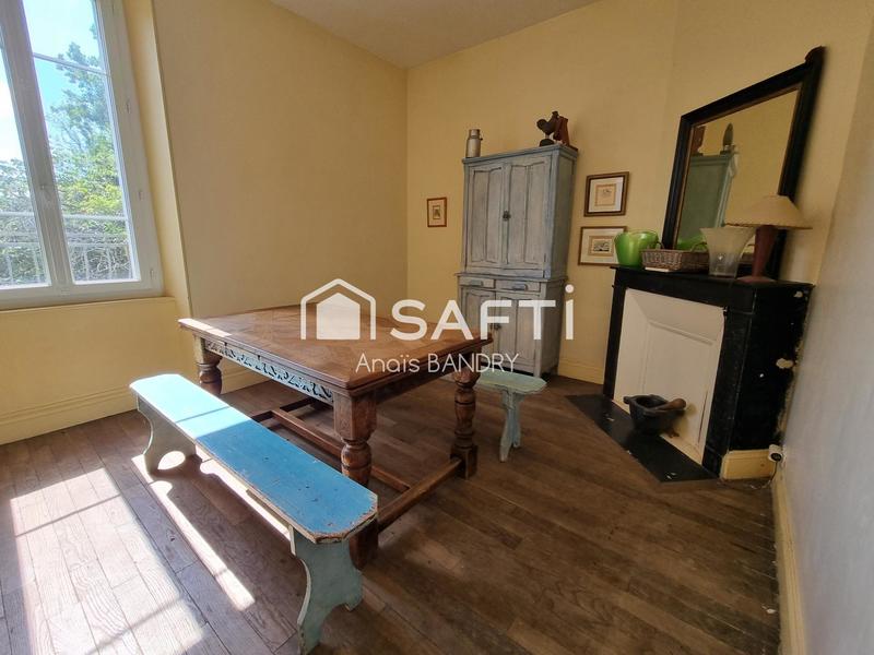 Maison de maîtres - 320 m² - 8 pièces