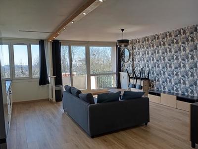 Appartement - 80 m² - 4 pièces