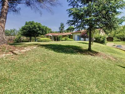 Maison traditionnelle - 156 m² - 5 pièces