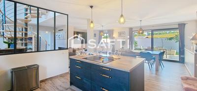 Maison - 180 m² - 7 pièces