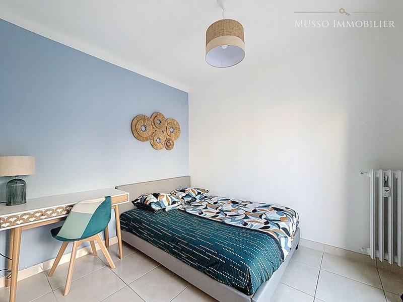 Appartement - 70 m² - 4 pièces