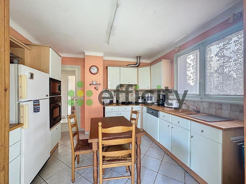 Maison - 100 m² - 5 pièces