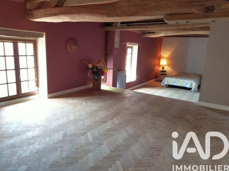 Maison de village - 389 m² - 10 pièces