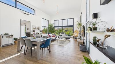 Maison - 232 m² - 7 pièces